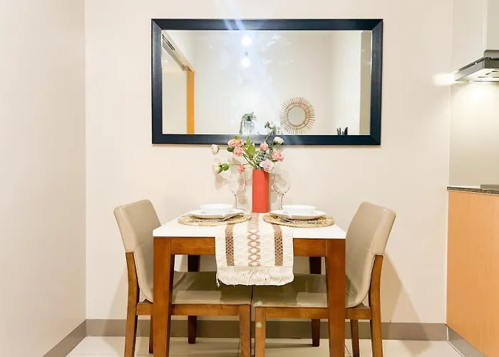 Holiday home Bgc Near Uptown Mall, Grand Hyatt #ournw25b Manila